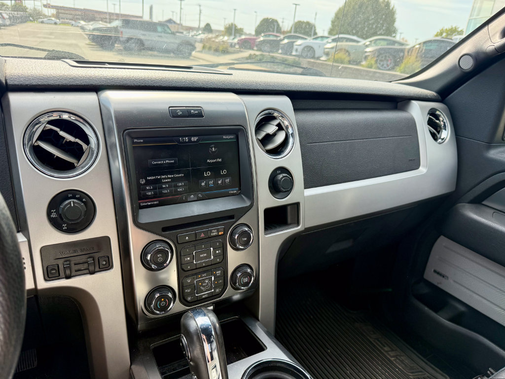 Used 2014 Ford F150 FX4 w/ Equipment Group 402A Luxury AWD/4WD image 16
