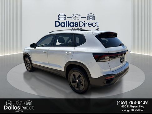 Used 2025 Volkswagen Taos S w/ Taos MDO Package FWD image 8