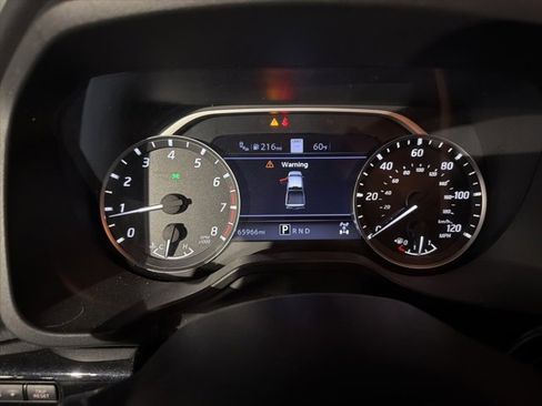 Used 2022 Nissan Titan SV w/ SV Convenience Package image 20