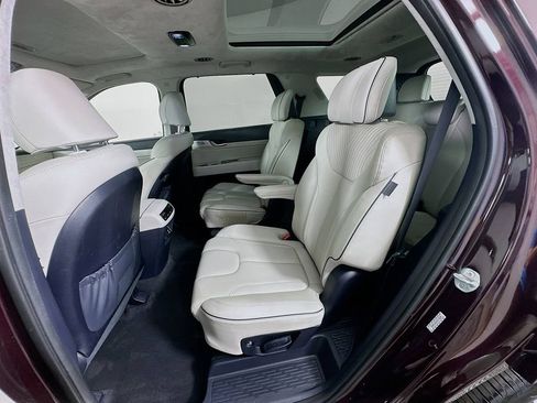 Used 2024 Hyundai Palisade Calligraphy FWD image 25