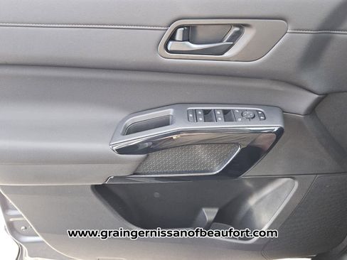 New 2026 Nissan Pathfinder SV FWD image 15