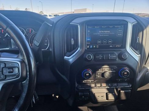 Used 2021 Chevrolet Silverado 2500 LT w/ Fleet Comfort Package image 17