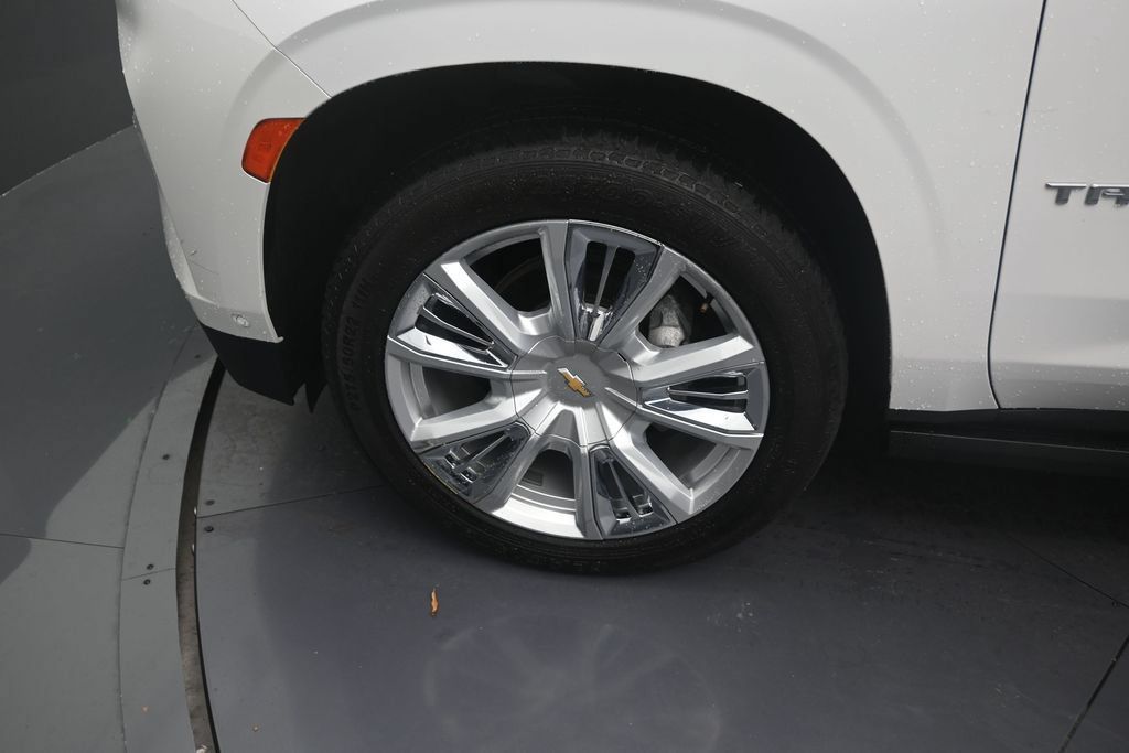 Used 2023 Chevrolet Tahoe High Country w/ Advanced Technology Package RWD image 9