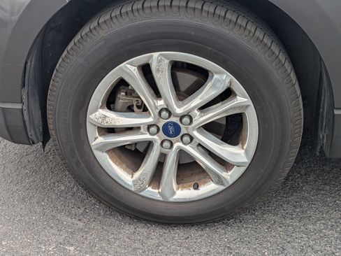 Used 2015 Ford Edge SEL w/ Equipment Group 201A FWD image 13