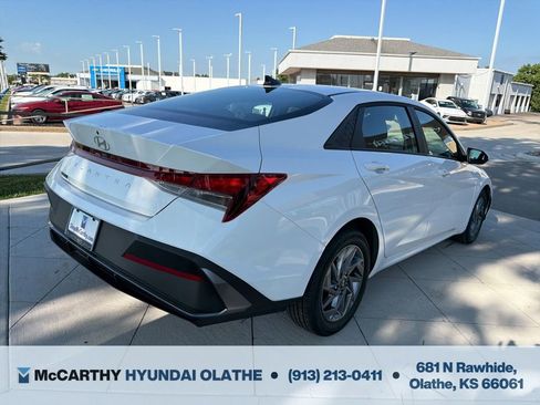 Certified 2024 Hyundai Elantra SEL FWD image 16