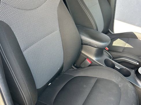 Used 2017 Kia Soul + image 14