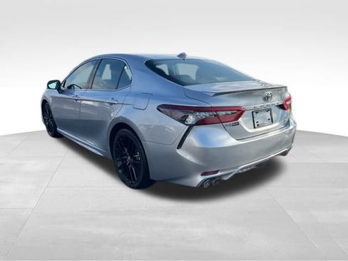 Used 2023 Toyota Camry XSE image 5