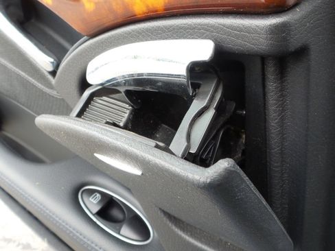 Used 2006 Mercedes-Benz E 350 Sedan image 48