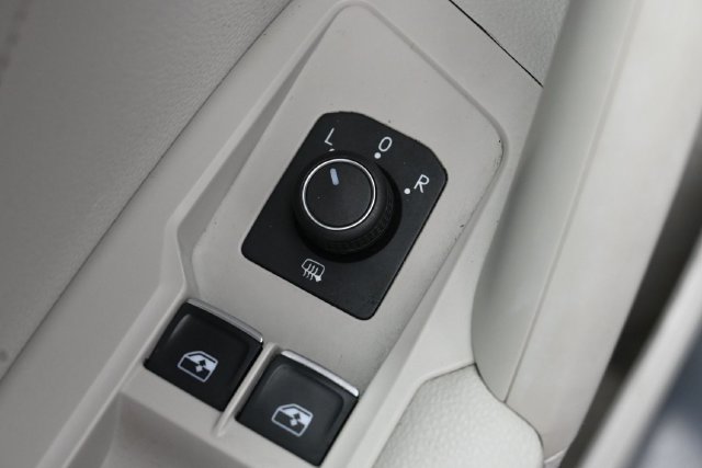 Used 2022 Volkswagen Tiguan SE R-Line FWD image 12