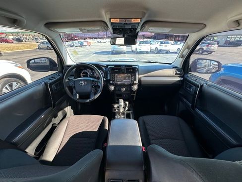 Used 2023 Toyota 4Runner TRD Off-Road image 34