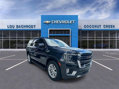 Used 2023 GMC Yukon SLT image 2