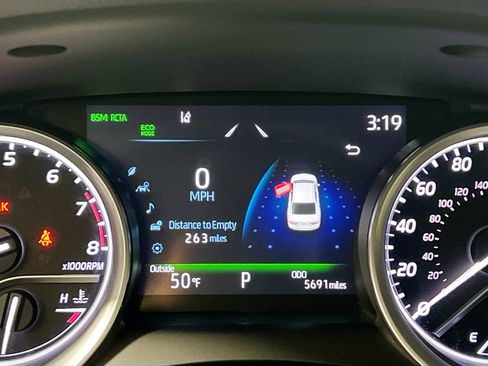 Used 2023 Toyota Camry XLE image 23