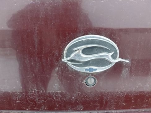 Used 2001 Chevrolet Impala Base w/ Preferred Equipment Group image 18