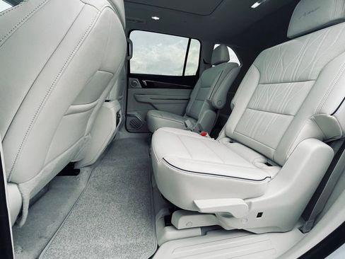 New 2026 Buick Enclave Avenir w/ Super Cruise Package image 27