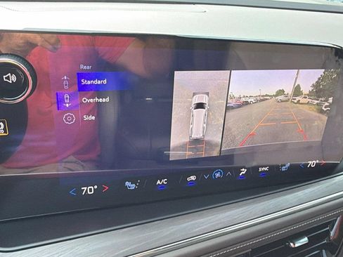 New 2026 Chevrolet Suburban LT w/ Comfort Package AWD/4WD image 26