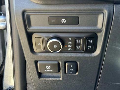 New 2025 Ford F150 Lariat w/ Equipment Group 501A Mid image 11