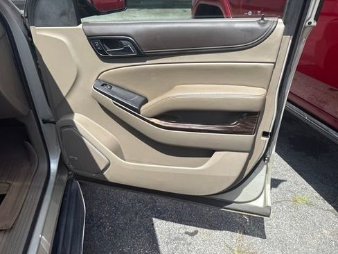 Used 2016 GMC Yukon SLE RWD image 24
