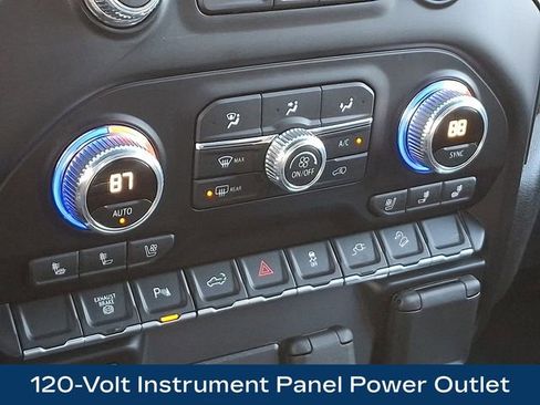 Used 2022 GMC Sierra 2500 AT4 w/ AT4 Preferred Package image 19