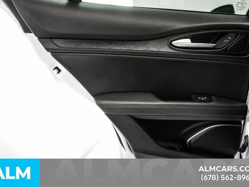 Used 2022 Alfa Romeo Stelvio Sprint image 53