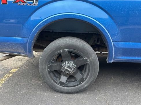 Used 2015 Ford F150 XLT w/ Equipment Group 302A Luxury image 9