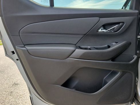 Used 2023 Chevrolet Traverse LT w/ LPO, Floor Liner Package AWD/4WD image 10