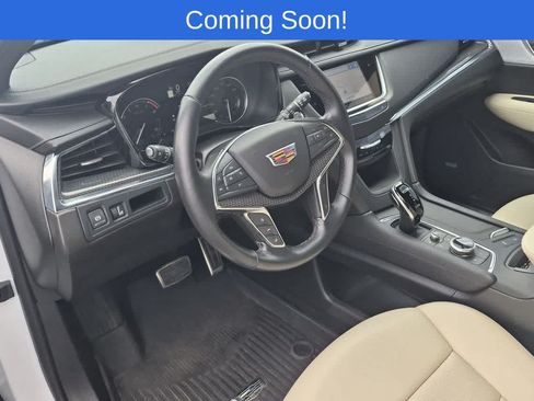 Used 2023 Cadillac XT5 Sportv w/ LPO, Floor Liner Package AWD/4WD image 2