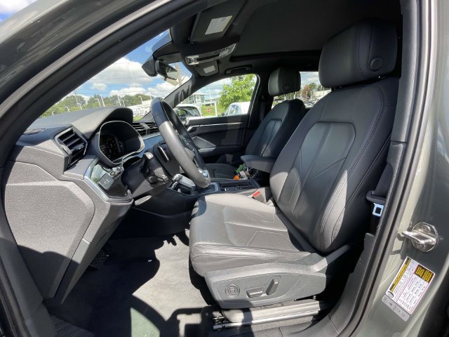 Certified 2025 Audi Q3 2.0T Premium AWD/4WD image 17