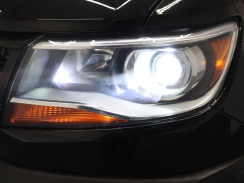 Used 2019 Chevrolet Colorado ZR2 image 27