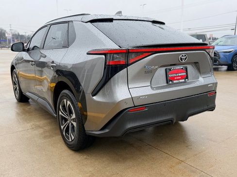 Used 2024 Toyota bZ4X XLE w/ Weather Package image 6