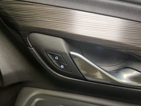 Used 2024 GMC Terrain SLT image 62