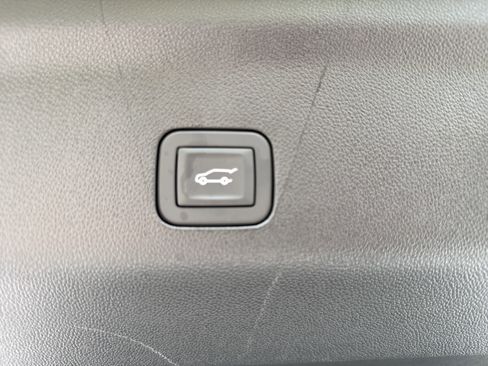 Used 2026 GMC Yukon Denali Ultimate w/ LPO, Floor Liner Package image 40