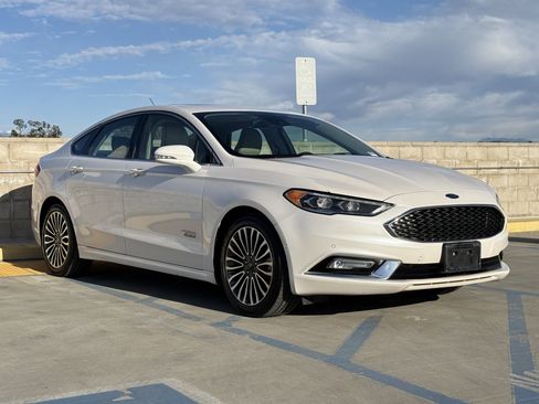 Used 2018 Ford Fusion Energi Platinum image 2