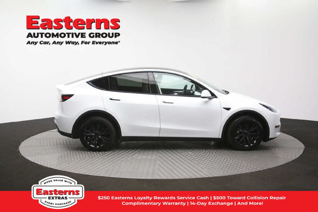 Used 2023 Tesla Model Y Long Range AWD/4WD image 42