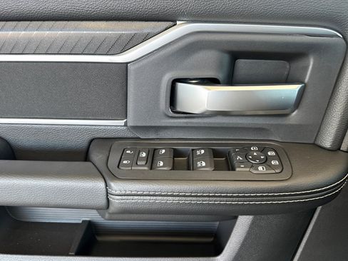 New 2026 RAM 2500 Big Horn AWD/4WD image 10