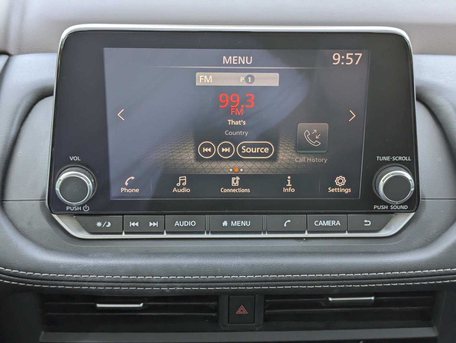 Used 2023 Nissan Rogue S FWD image 24