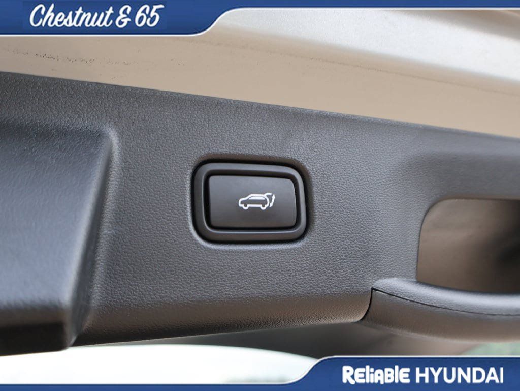 Used 2022 Hyundai Tucson SEL w/ Convenience + Premium Package FWD image 16