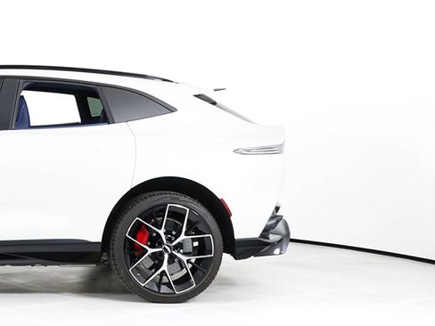 Used 2024 Aston Martin DBX 707 AWD/4WD image 13