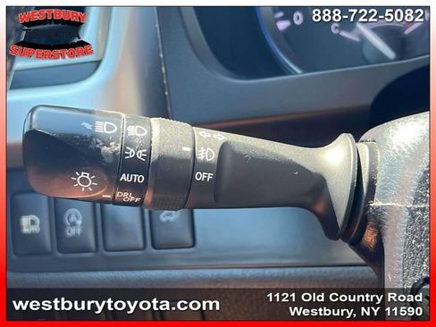 Used 2018 Toyota Highlander XLE AWD/4WD image 28