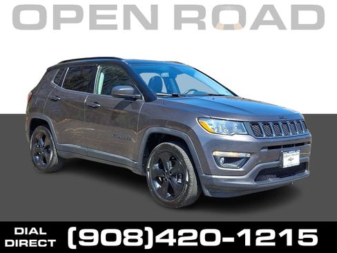 Used 2019 Jeep Compass Altitude image 1