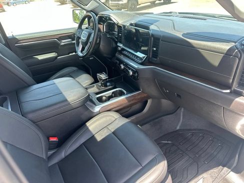 Used 2024 GMC Sierra 1500 SLT w/ SLT Premium Plus Package AWD/4WD image 29