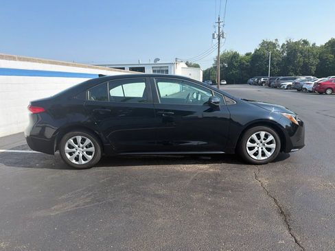 Used 2024 Toyota Corolla LE FWD image 6