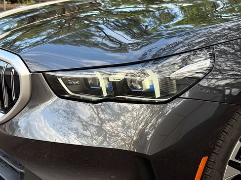 Used 2026 BMW 530i image 9