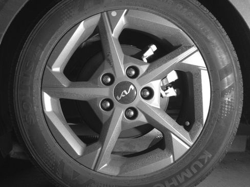 Used 2025 Kia K4 FWD image 14