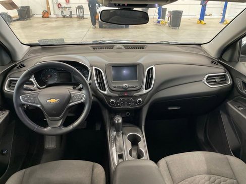 Used 2018 Chevrolet Equinox LT AWD/4WD image 12