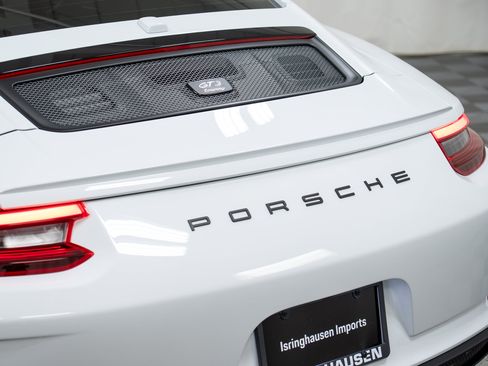 Certified 2018 Porsche 911 GT3 RWD image 48