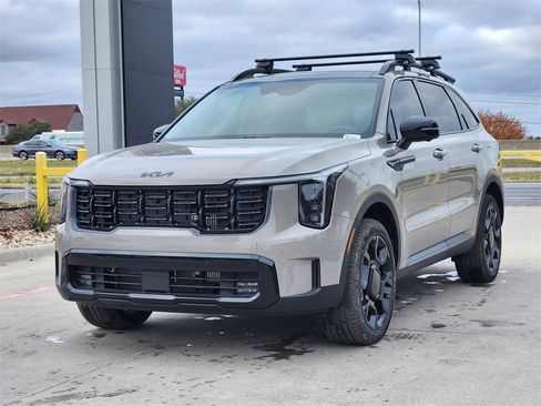 New 2026 Kia Sorento SX image 2
