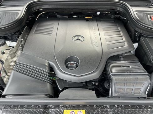 Certified 2025 Mercedes-Benz GLS 450 4MATIC image 13