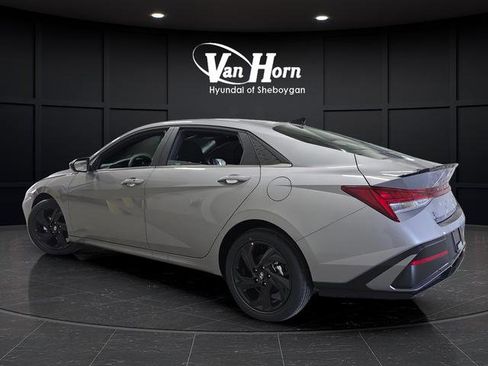 New 2026 Hyundai Elantra SEL Sport image 3