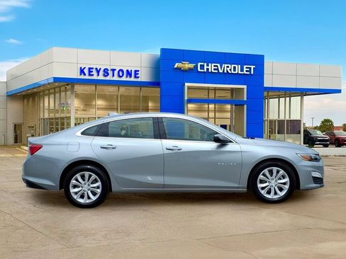 Used 2024 Chevrolet Malibu LT FWD image 8