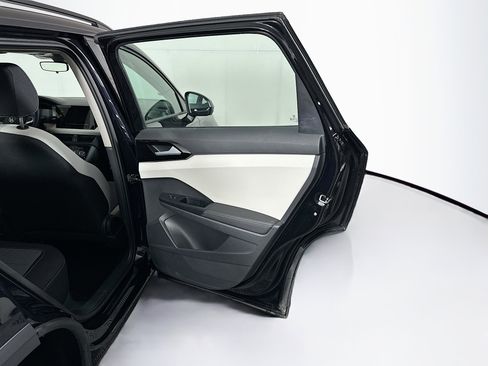 Used 2025 Volkswagen Taos S image 29